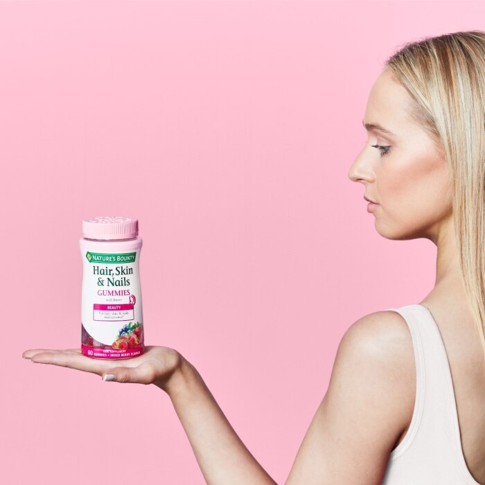 NATURE'S BOUNTY® Pelo, Piel y Uñas con Colágeno - 60 gominolas